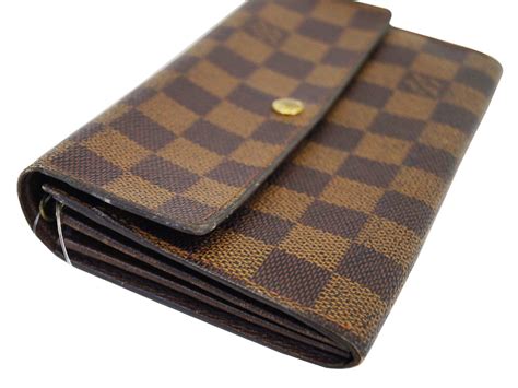 authenticate lv wallet